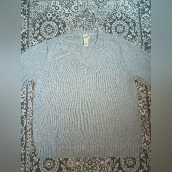ll Bean Mens V Neck Sweater XL Gray Cotton Heavy Knit Normcore Preppy Outdoor - Picture 2 of 7